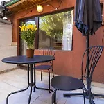 Peaceful Riverside With Private Garden Center Parking شقة بلوفديف