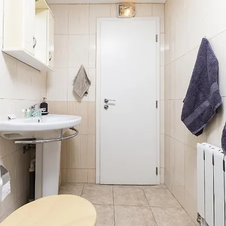 Apartment Peaceful Riverside With Private Garden Center Parking *