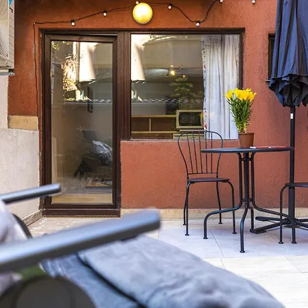 Peaceful Riverside With Private Garden Center Parking Apartment Plowdiw